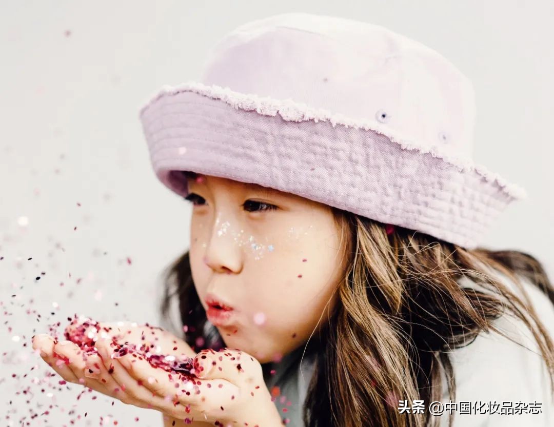 孩子乱玩弄化妆品怎么解决,儿童化妆品整顿