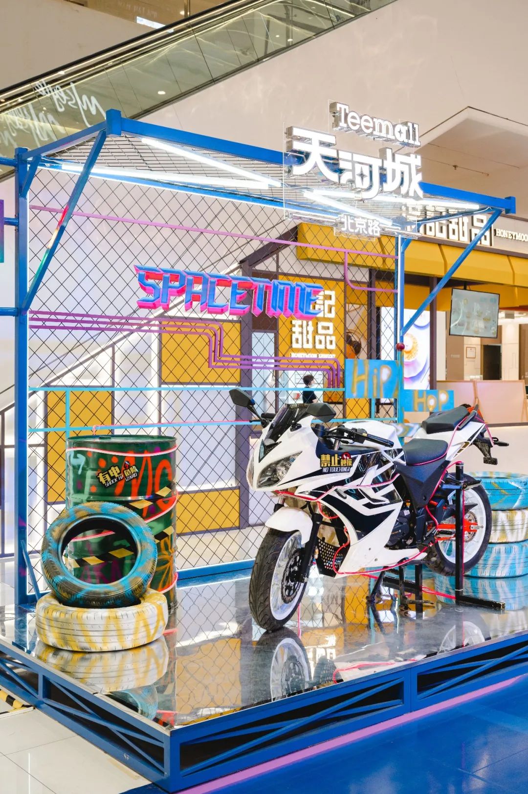 打卡赛博朋克烧烤店,赛博朋克打卡美陈