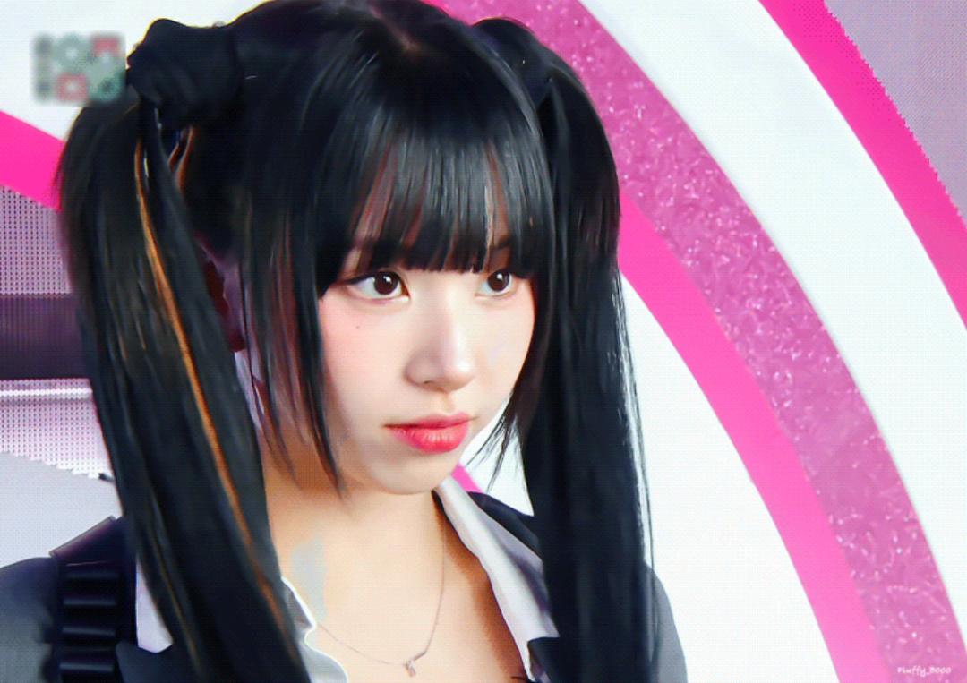 从人气垫底到拥有百万直拍的鬼马爱豆！她怎么变美的？