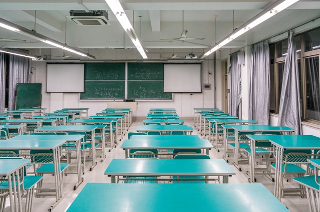 隔壁老王的大学生儿子通过这些兼职已经可以月入过万啦！