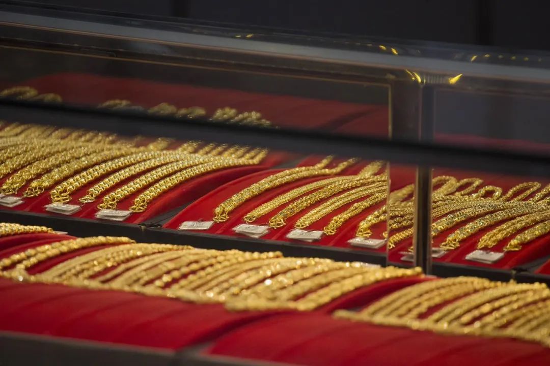 90后疯狂暴富,90后买股票暴涨