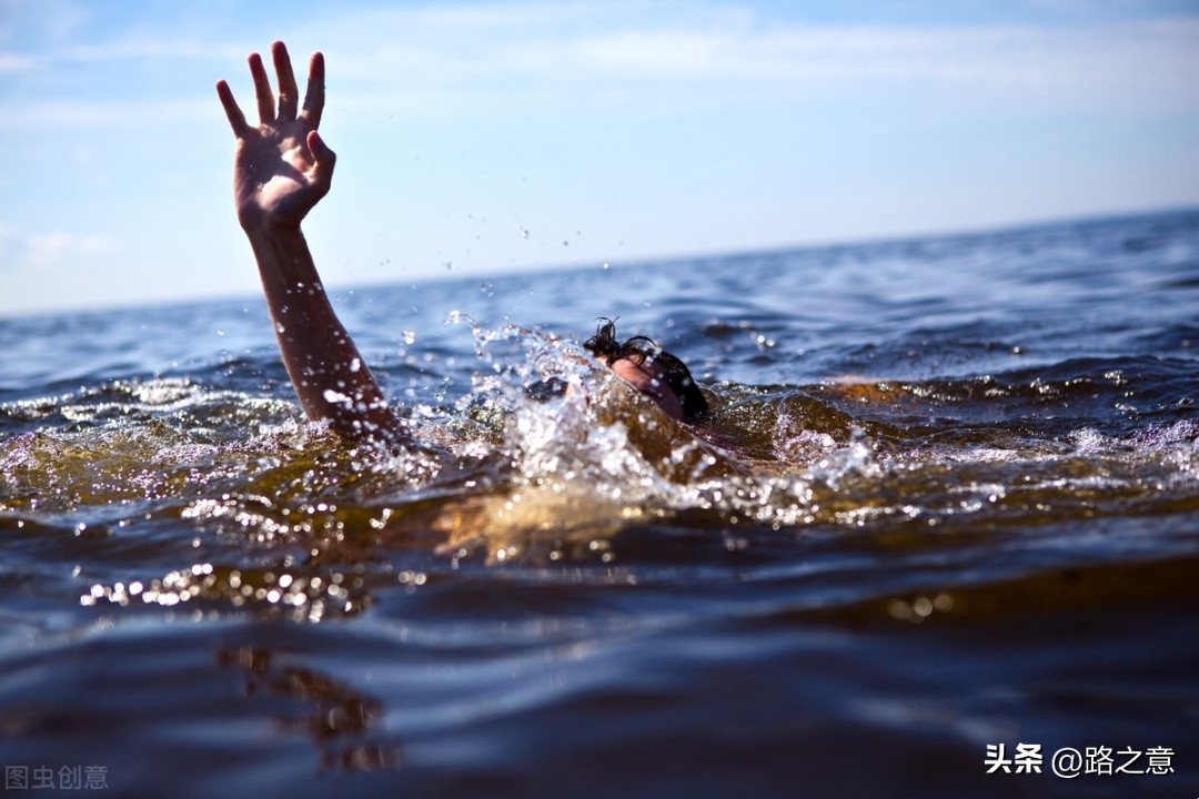 2001年，湖南一大学才女命丧“欢场”，只因其父亲过度索要钱财！
