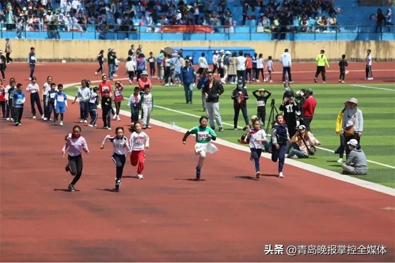 青岛金门路小学运动会2019,青岛市中小学生田径运动会开幕式