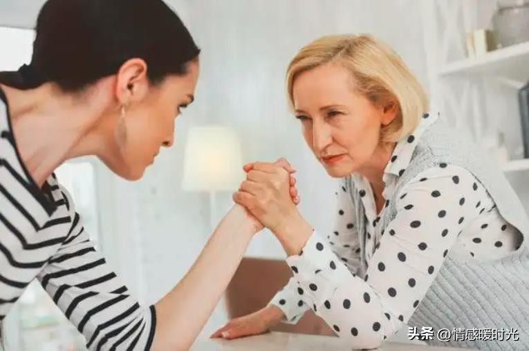 面对父母的偏爱该如何应对,如何应对爱人与父母的挑剔