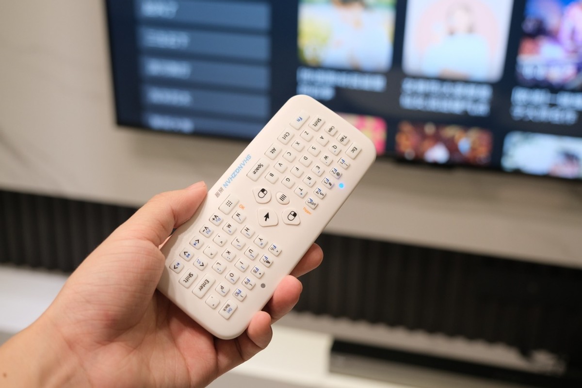 为了玩游戏买个游戏机,为了玩游戏买了显示器