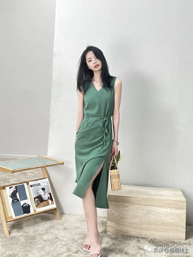 随便搭配半裙又好看又显腿长！【尚都比拉】女装，一口价49元任选