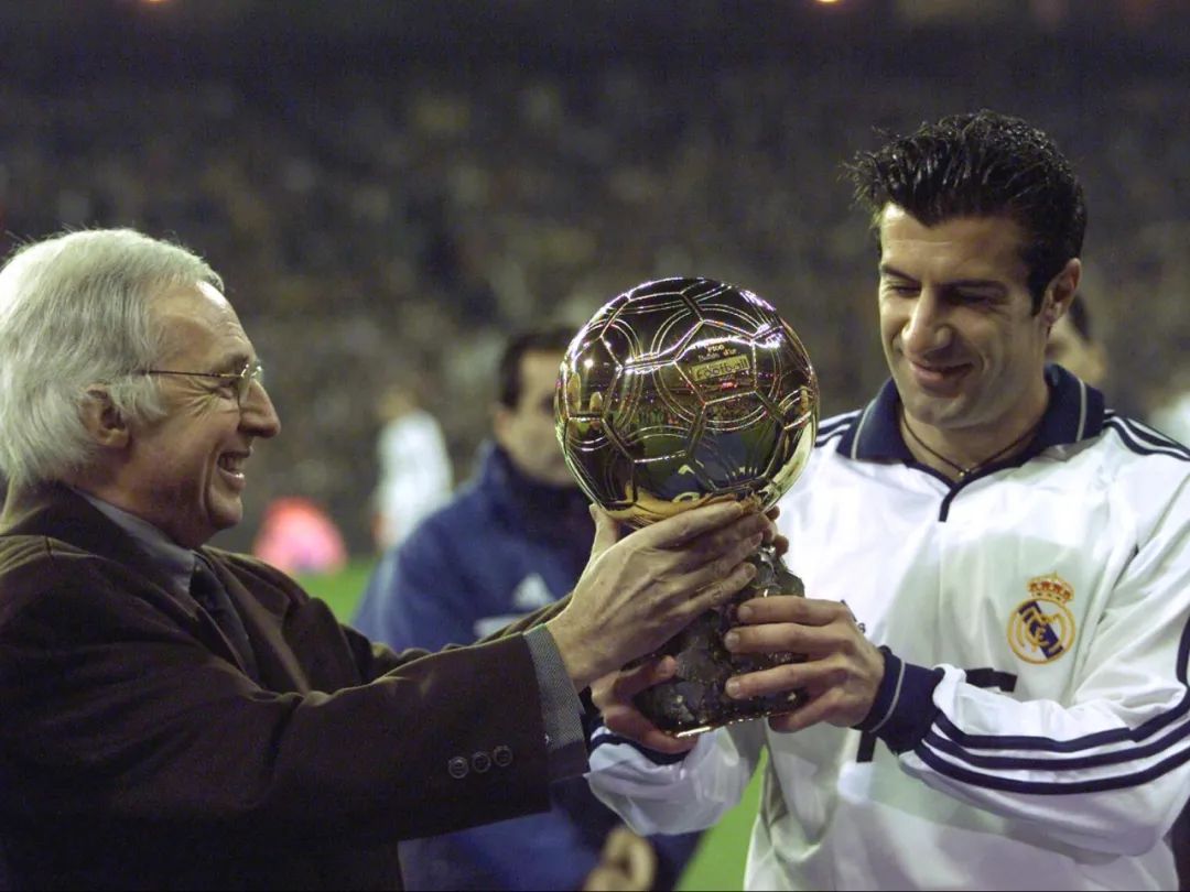 金球奖本泽马颁奖片段,本泽马获得金球