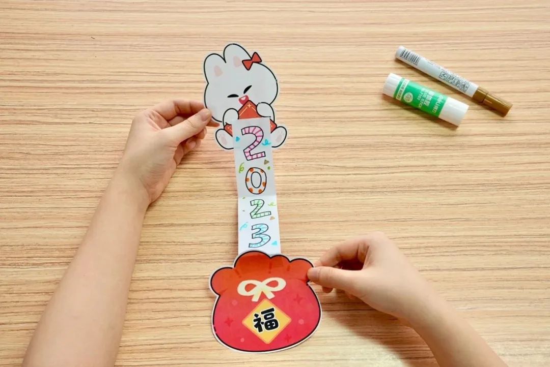 幼儿园简单易学手工小白兔,兔年必须要做的小白兔手工