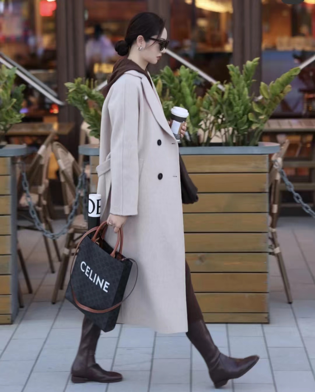 秋冬穿搭很简单这样穿秒变女神,今年冬季最火的穿搭精致女生必看