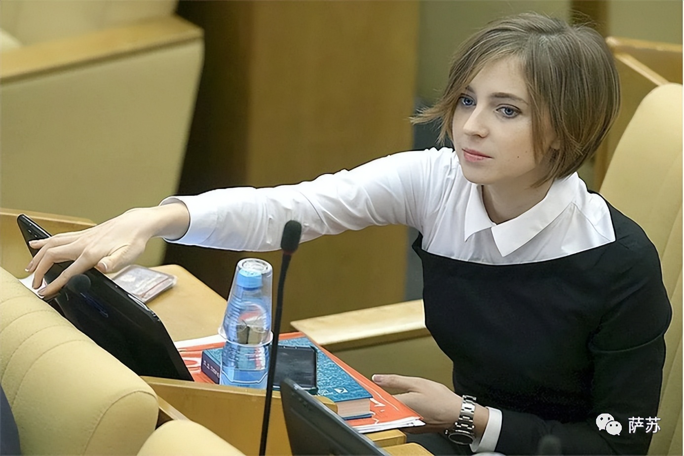 “天下无物不可萌”——克里米亚美女检察长的被演绎命运30图