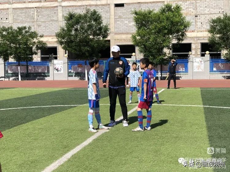 怀仁第二小学足球比赛,怀仁小学足球比赛