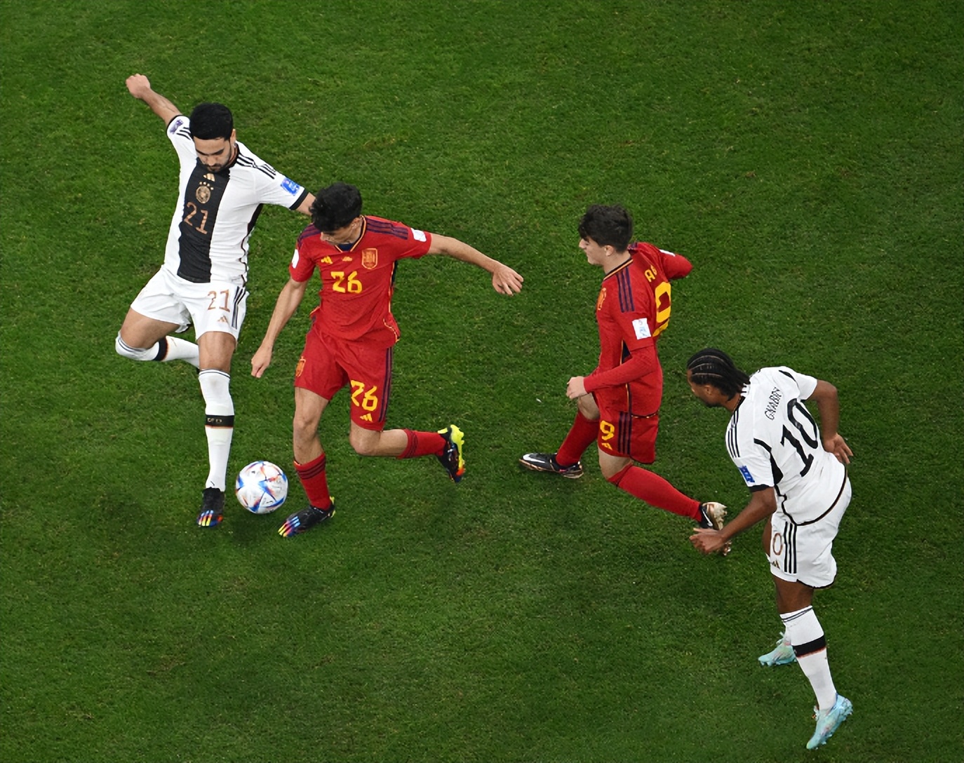 德国足球失空门,德国足球被逼到绝境