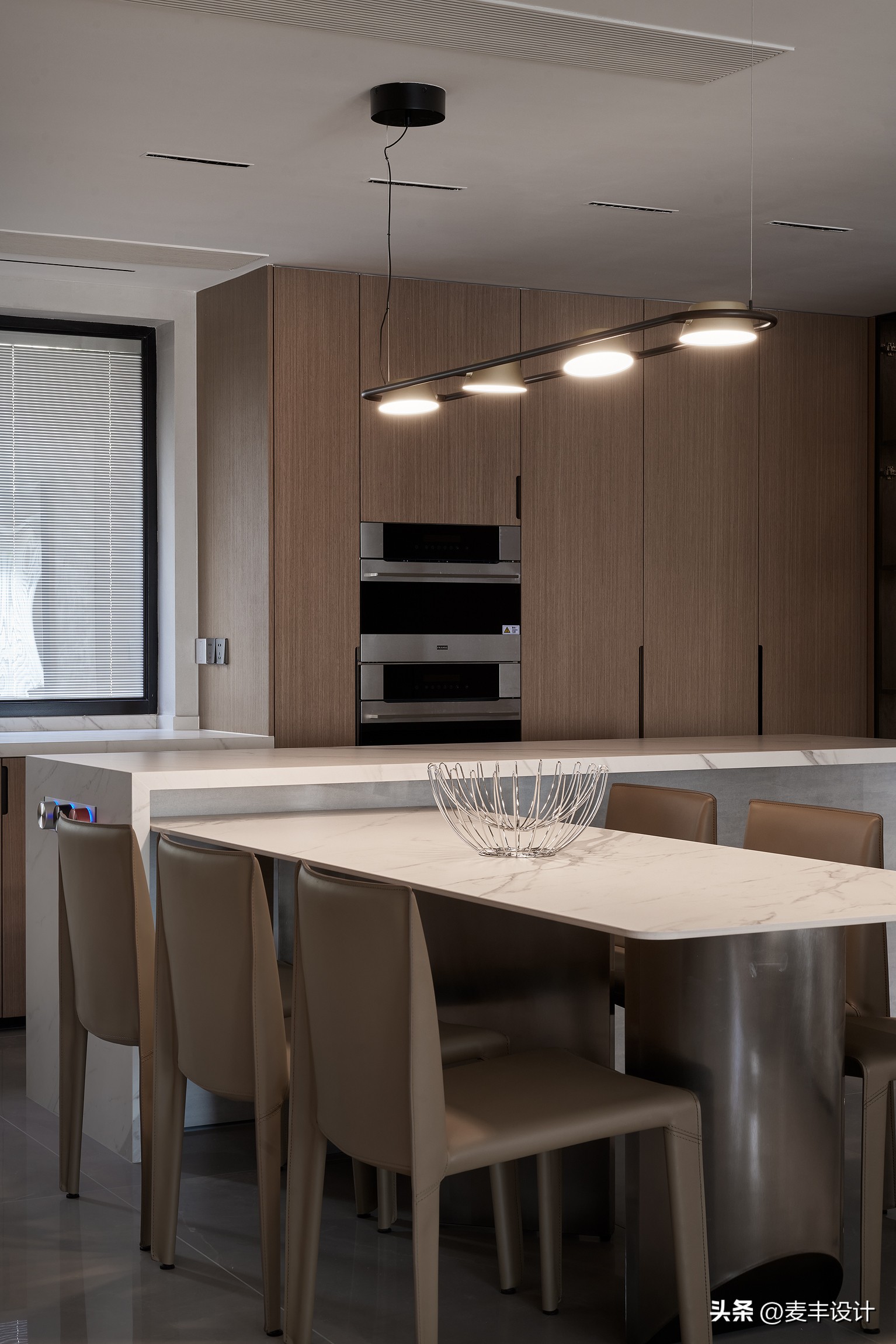 MHOO|沐光而居220㎡白马御府现代复式私宅