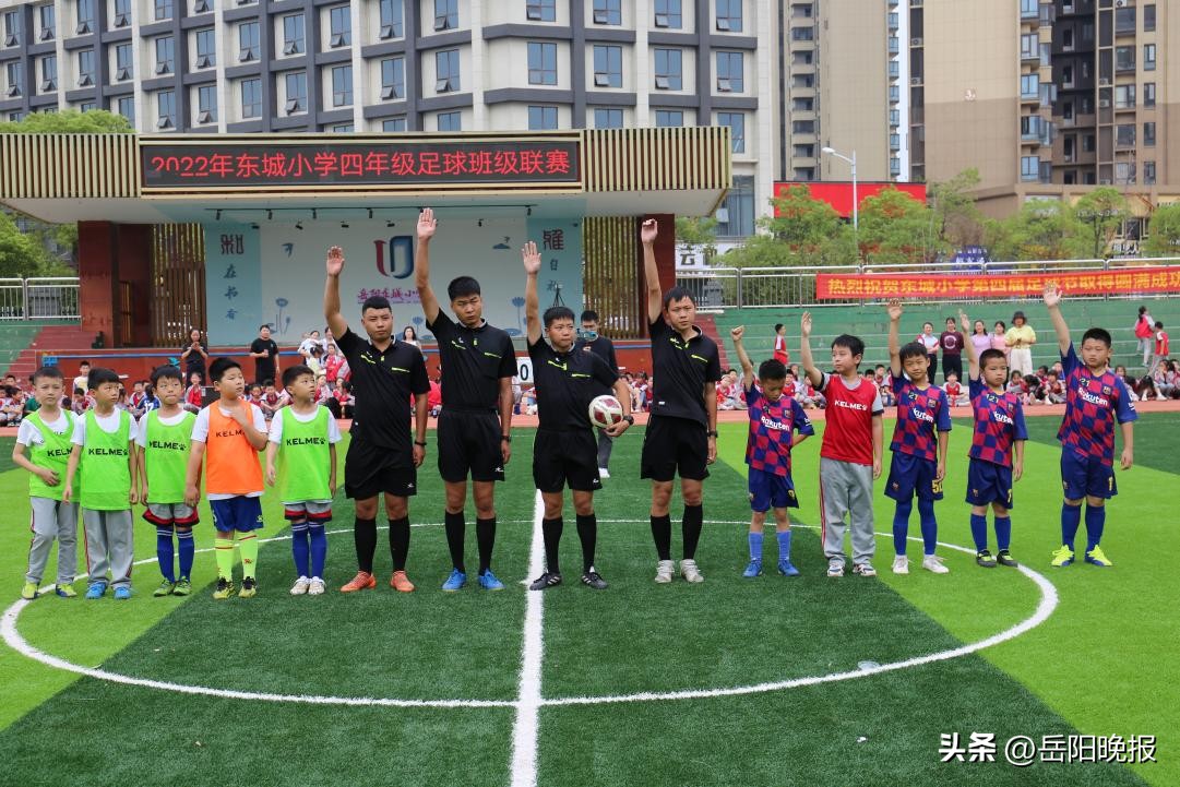 閫愭ⅵ濡傞灏戝勾,璧涘満閫愭ⅵ褰版樉杩愬姩椋庨噰