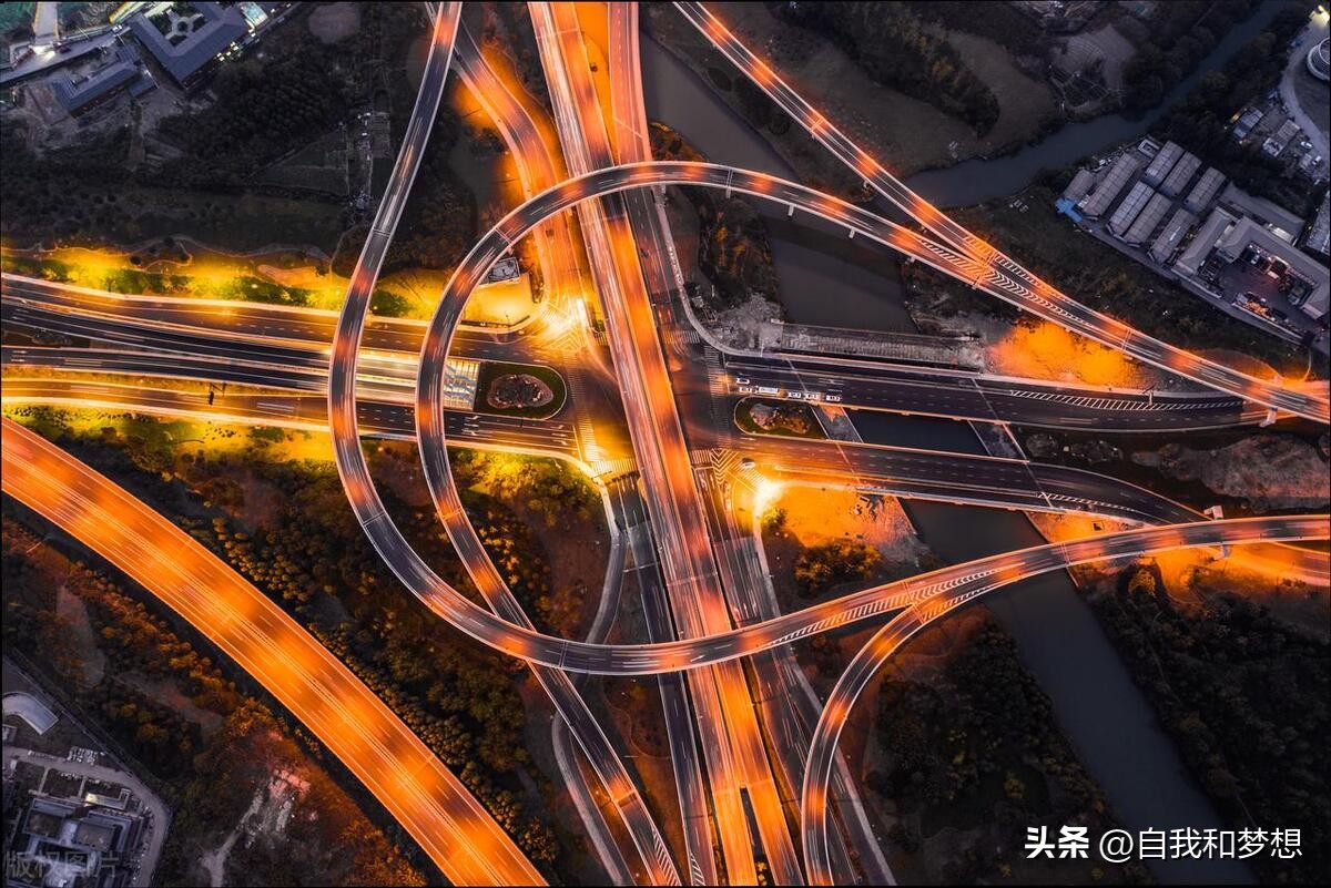 如何在快速动作下拍出清晰照片,怎么拍出既模糊又清晰的照片