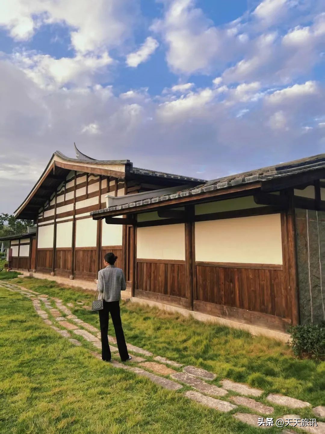 坐地铁看海,坐着地铁去看海南京