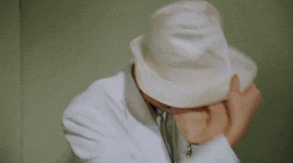 风月女神陈宝莲：15岁被逼当*星艳**，29岁跳楼自杀，太可怜了