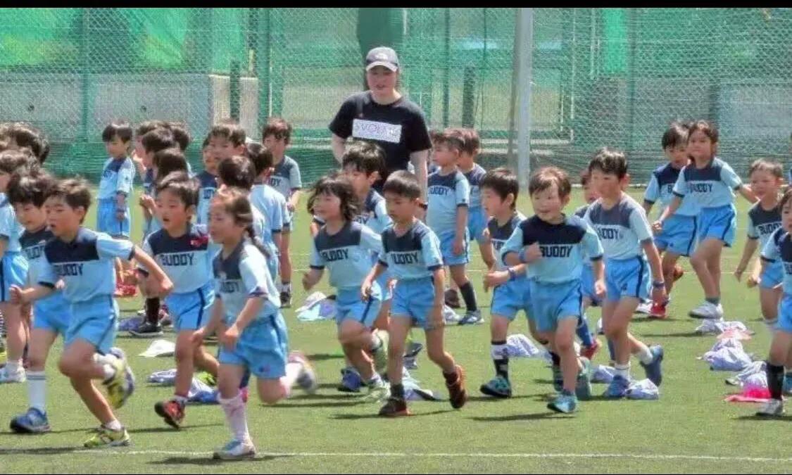 日本足球的进步中国足球何去何从,中国足球为什么不放弃世界杯