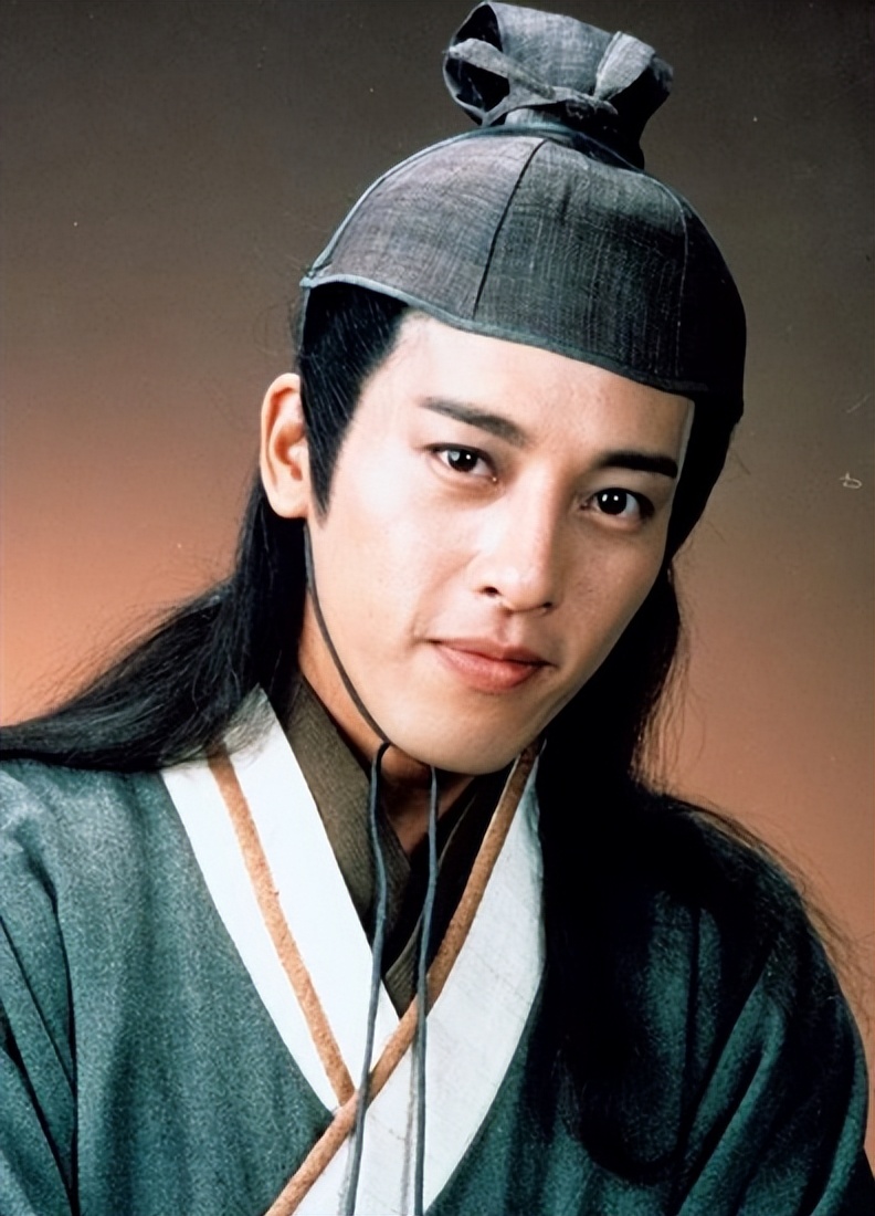 过气老戏骨窘况:农村走穴、直播捞金、情史混乱,晚节还值钱吗?