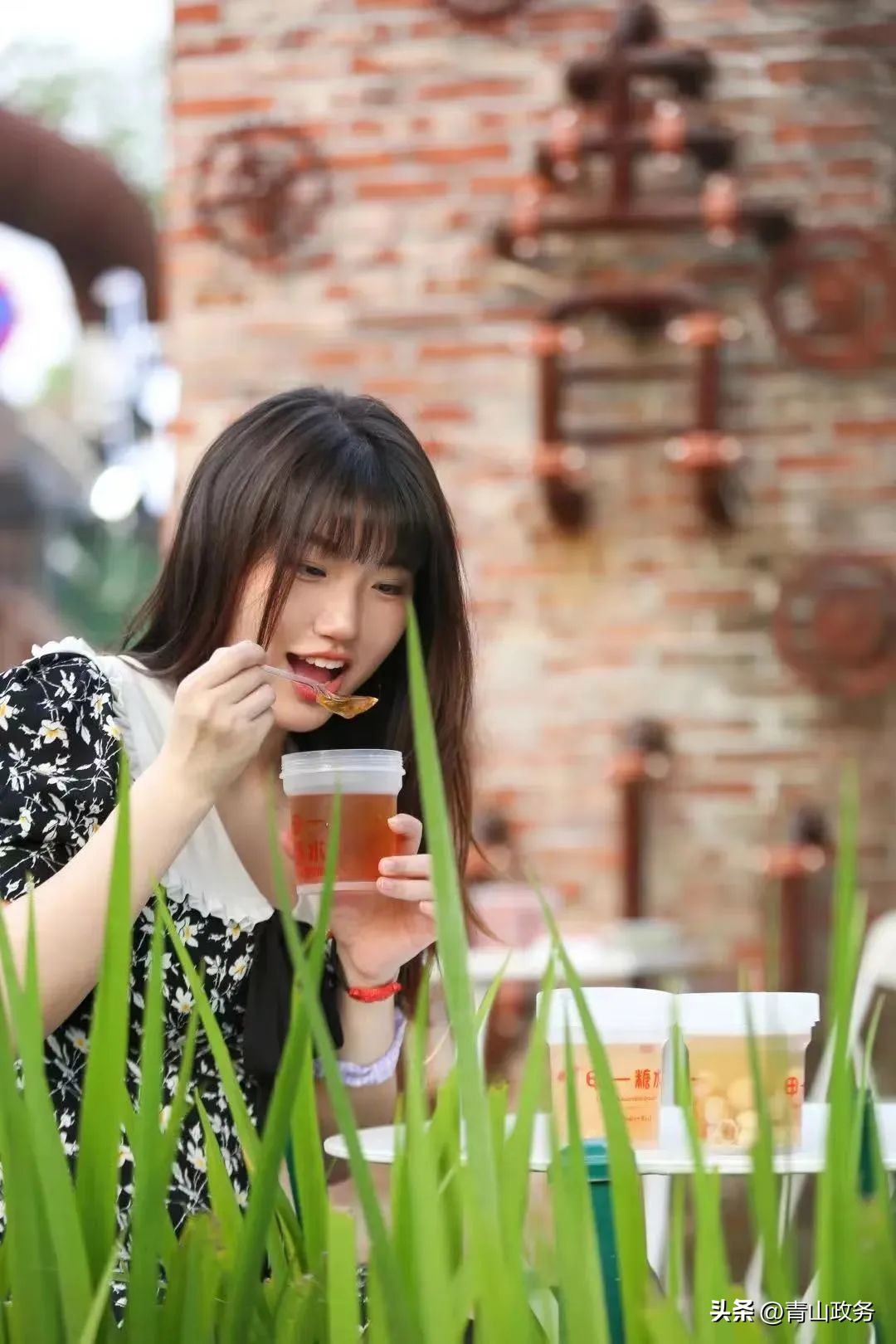 恩施美食街打卡推荐,打卡恩施大峡谷一炷香