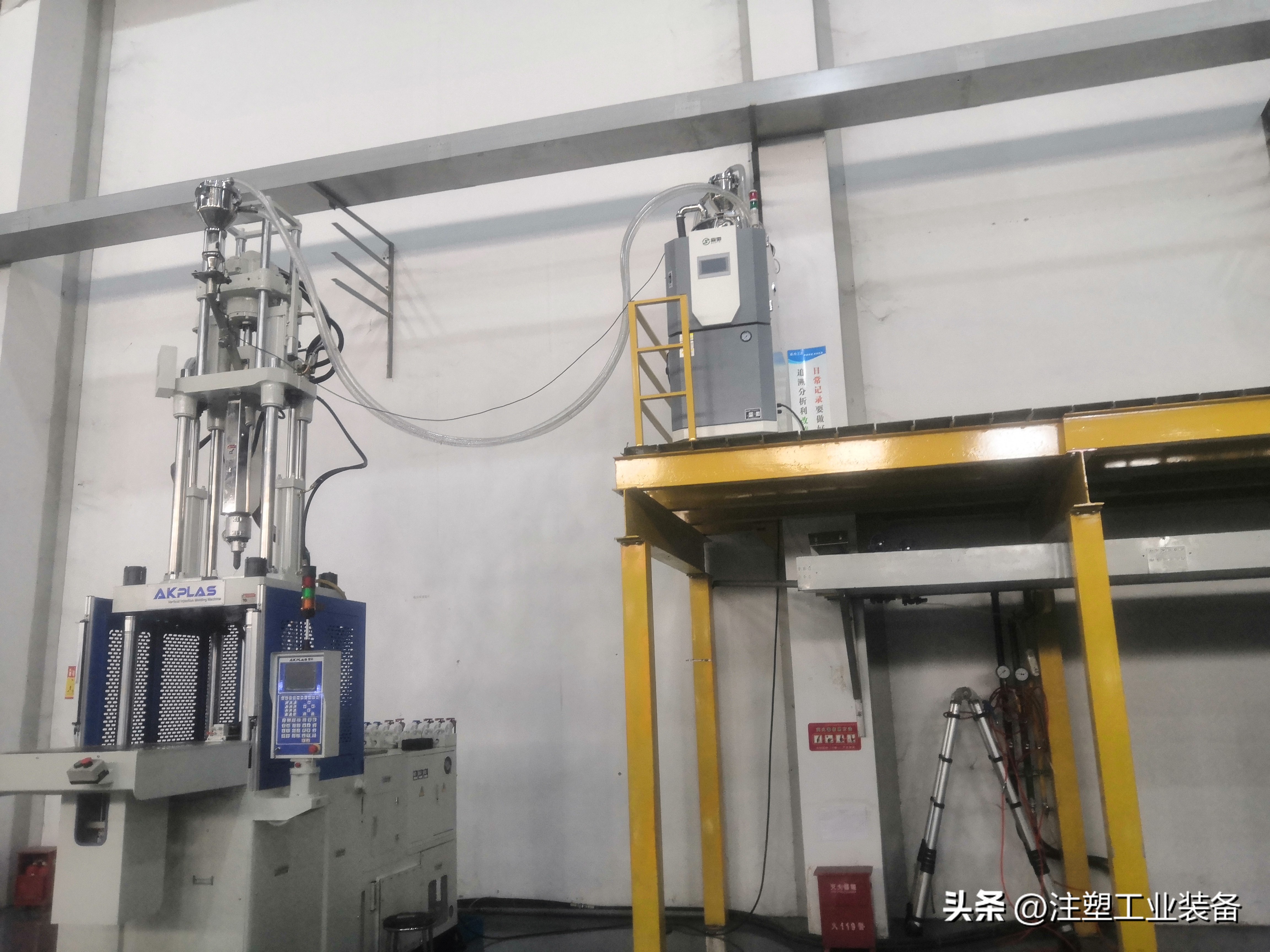 三机一体除湿干燥机的节能设备,塑料三机一体除湿干燥机