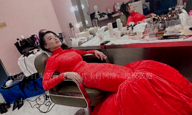 48岁的舒淇在家减肥,44岁舒淇穿纱裙