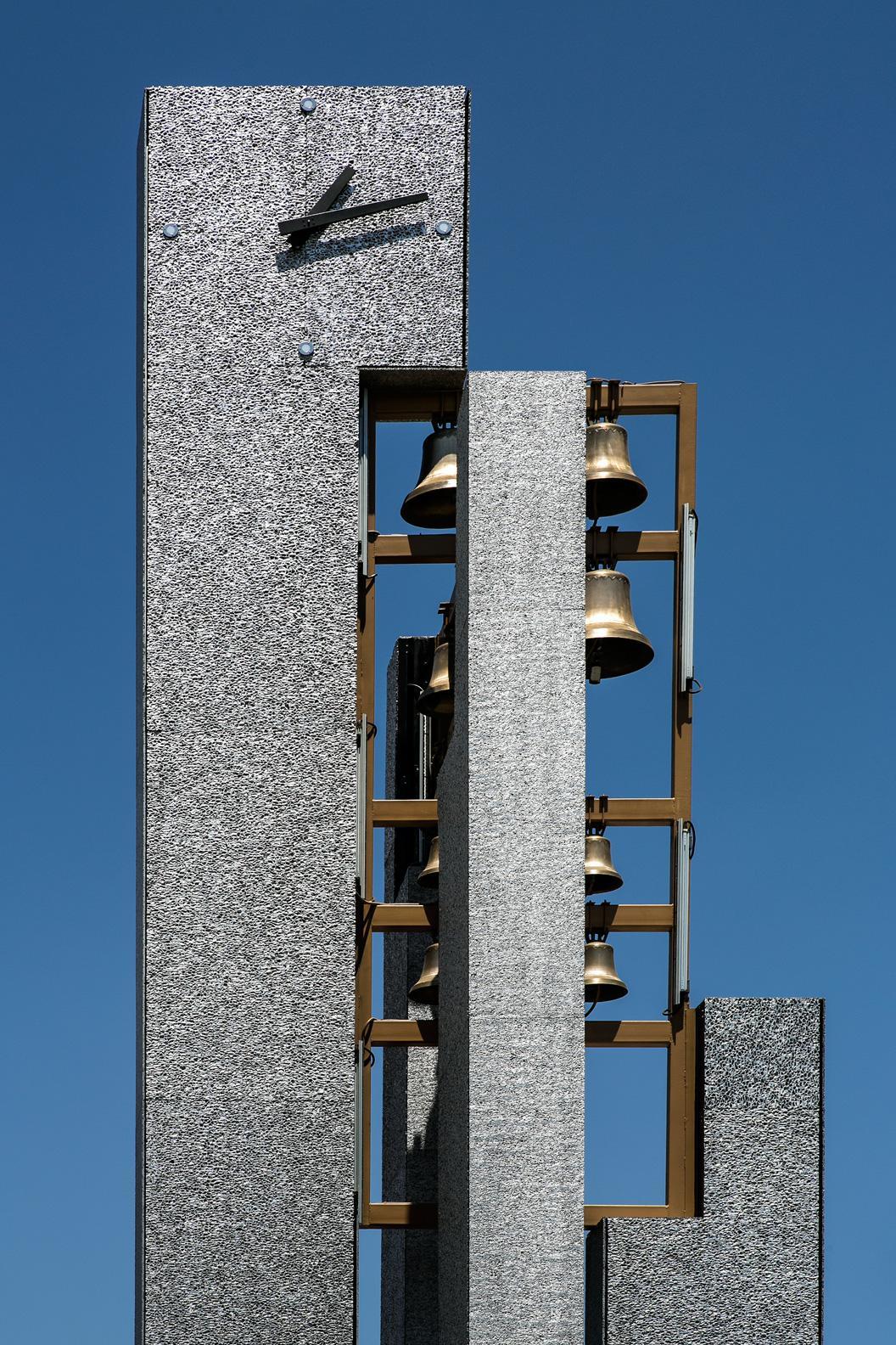 泡沫铝夜间效果图片,泡沫铝透光效果图