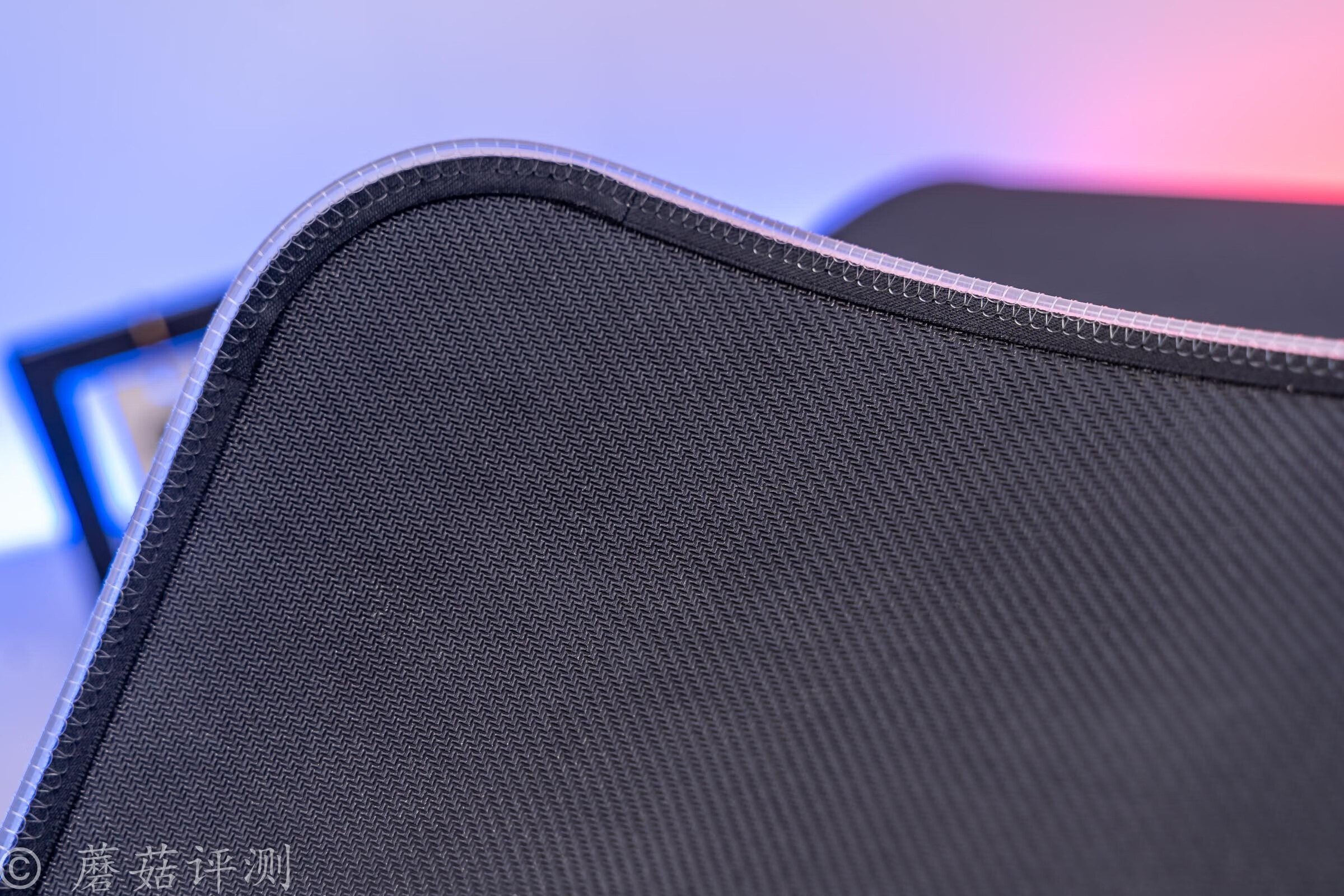 雷蛇重甲虫幻彩版鼠标垫不够丝滑,雷蛇razergigantusv2鼠标垫