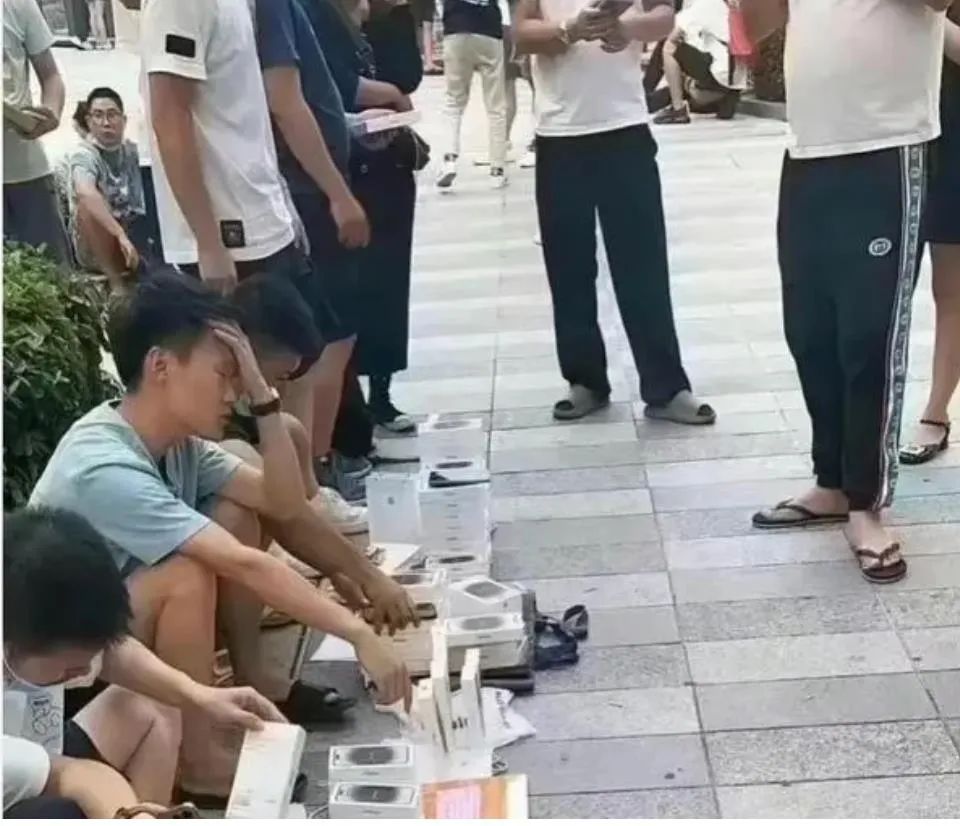 苹果暴跌最新信息,苹果暴跌最新信息是真的吗