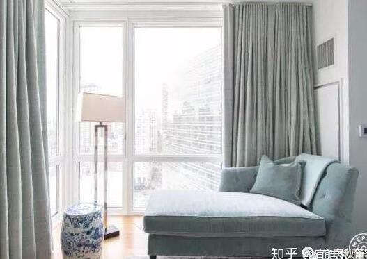 这4种窗帘既实用又美观你家有吗,窗帘是家居装饰不可或缺的一部分