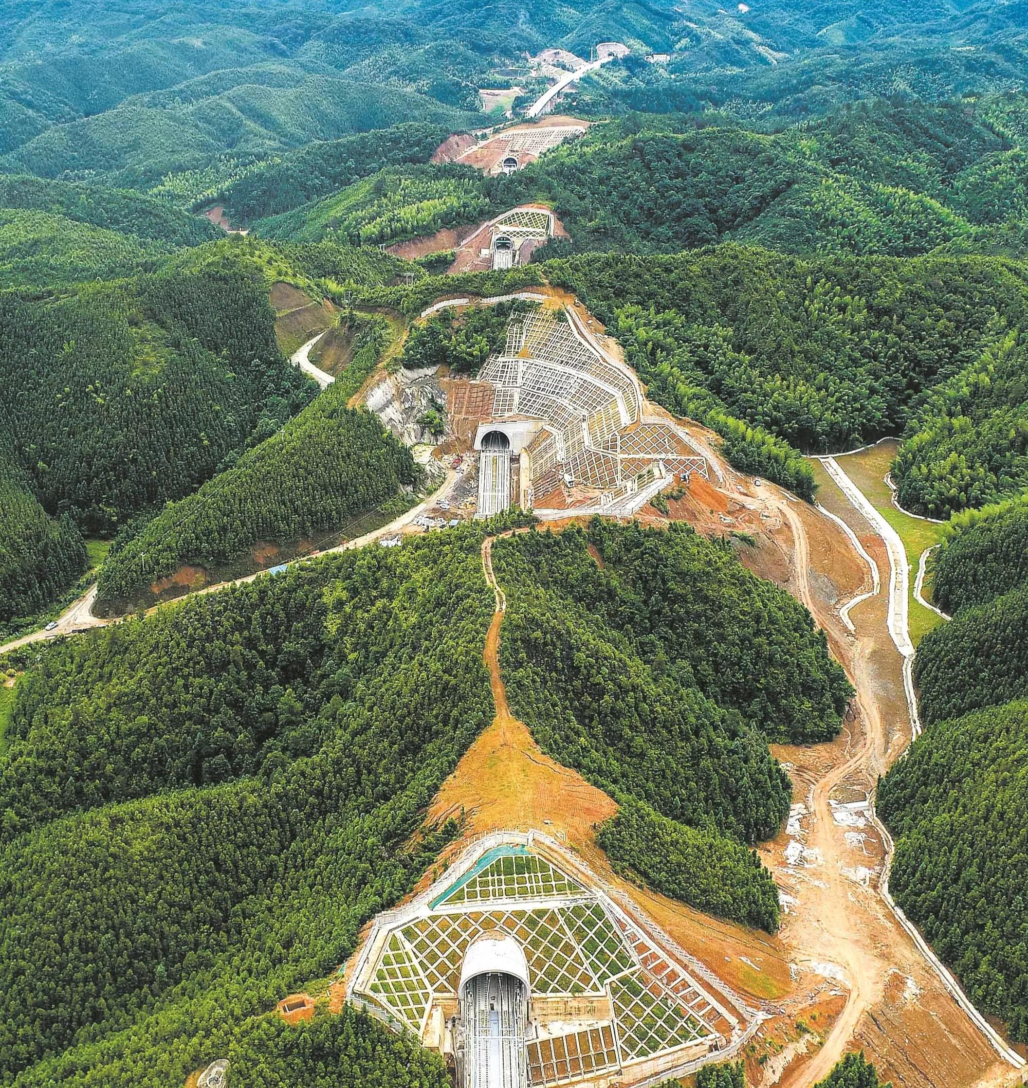 各铁路局管辖范围内高铁线路最新情况（7）-广州局集团