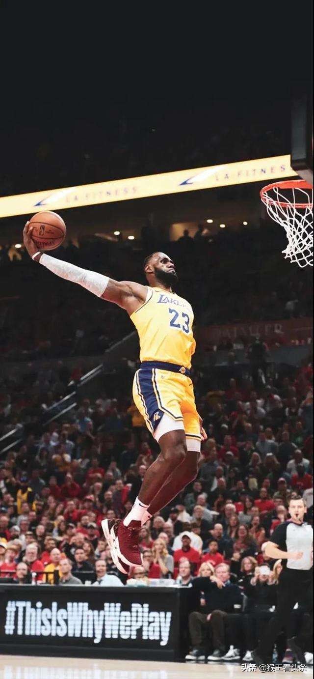 老詹和儿子同场比赛,老詹父子一起训练