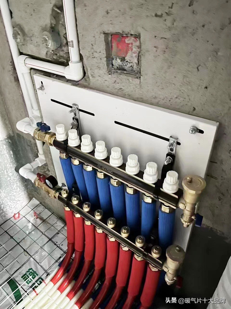 正确的铺地暖的全过程,第一次见到铺地砖