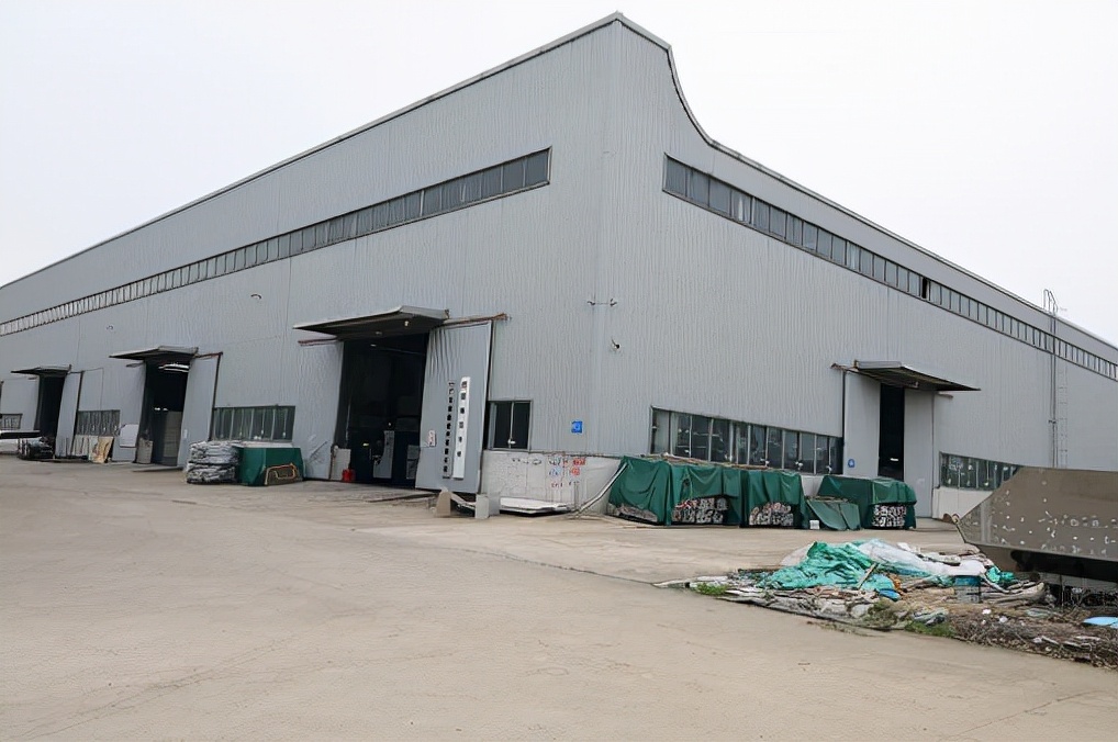 走近欧斯宝制造工厂,揭秘顶墙定制“智造”升级之路