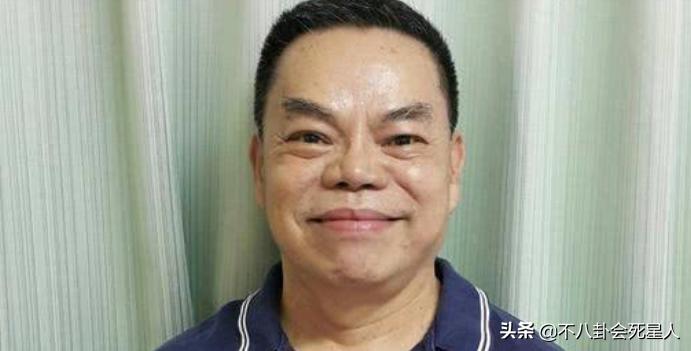 明星整容脸僵硬图片,老女明星整容脸和纯天然脸