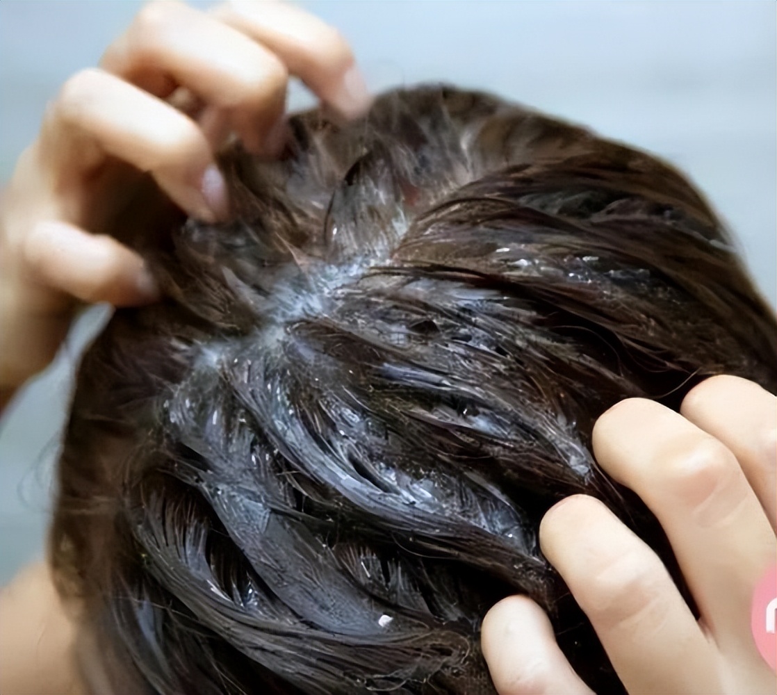 包装很丑但是巨好用的洗发水,因为包装太丑惨遭嫌弃的洗发水