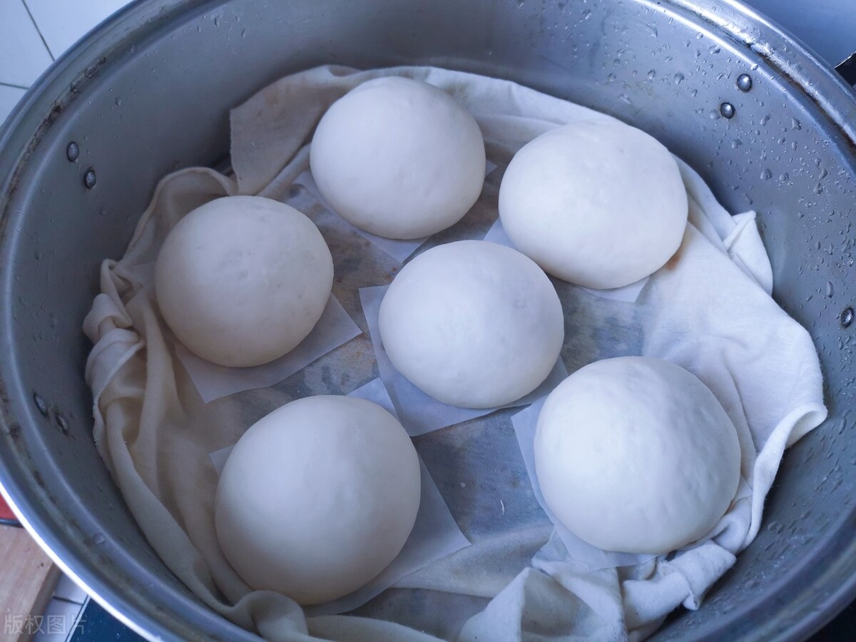 把馒头放进冰箱里3天后会怎么样,常温下馒头保存方法技巧