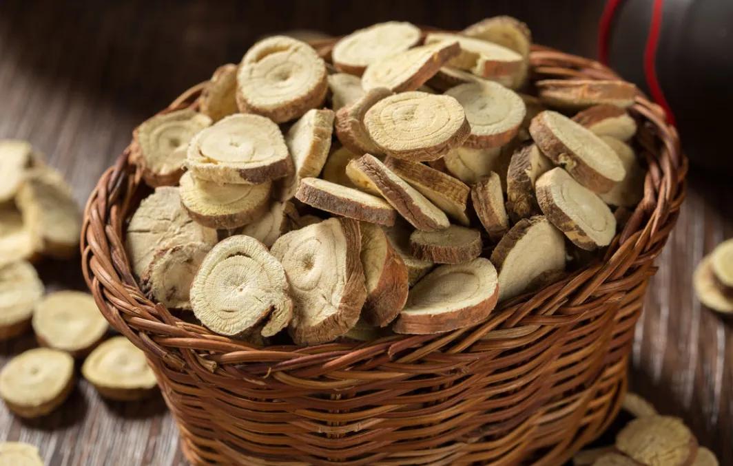 月经量少淤堵吃什么中药,血瘀导致月经量少偏方