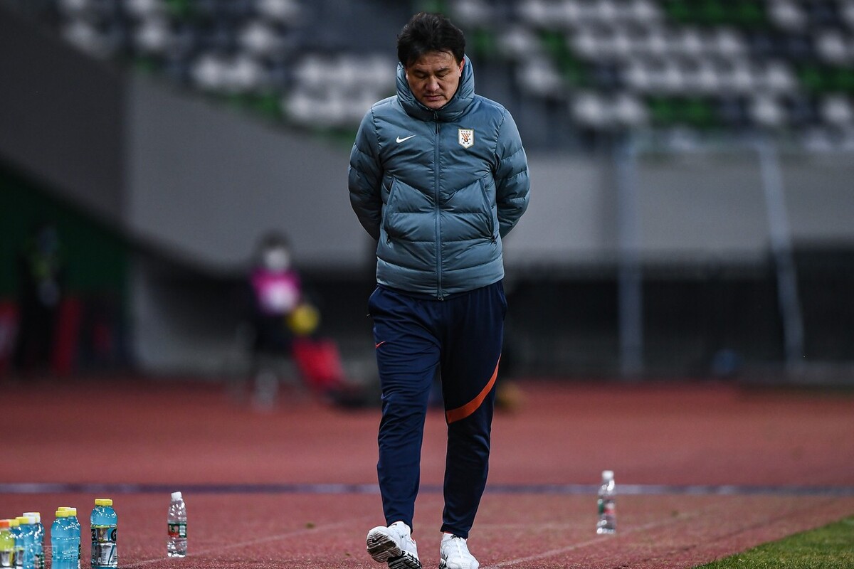 用成绩说话,中超最佳教练郝伟