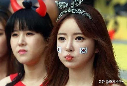 世界杯惊艳的女观众,世界杯决赛女球迷惊艳镜头