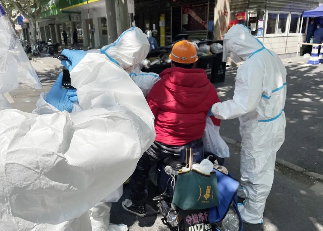 上海警方成功侦破一起疫情期间外卖骑手恶意哄抬物价非法经营案