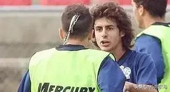 性格派的天才，27岁远离欧洲足球，41岁退役意外之喜