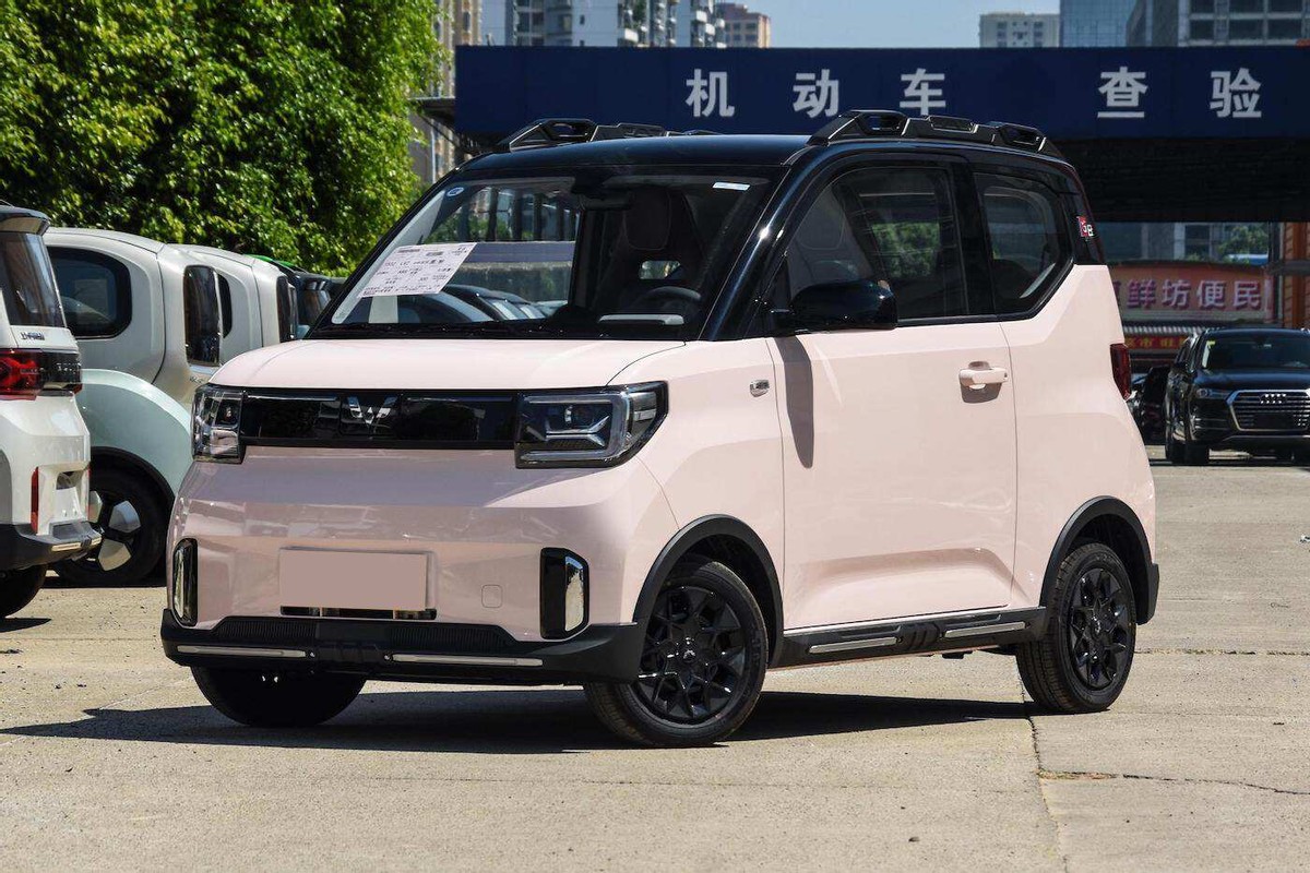 新款宏光MINIEV实车被曝,新款宏光miniev补足缺点