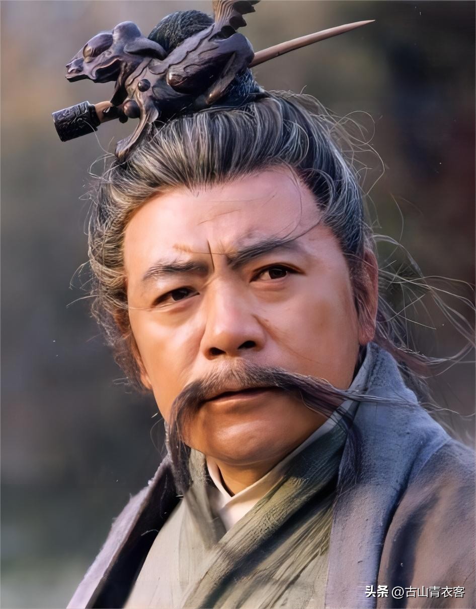 笑傲江湖岳不群实力能排在第几,华山派笑傲江湖岳不群