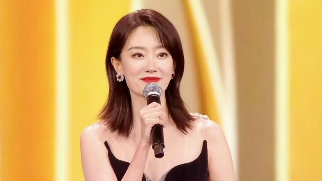 关晓彤于文文同框,于文文和关晓彤同框