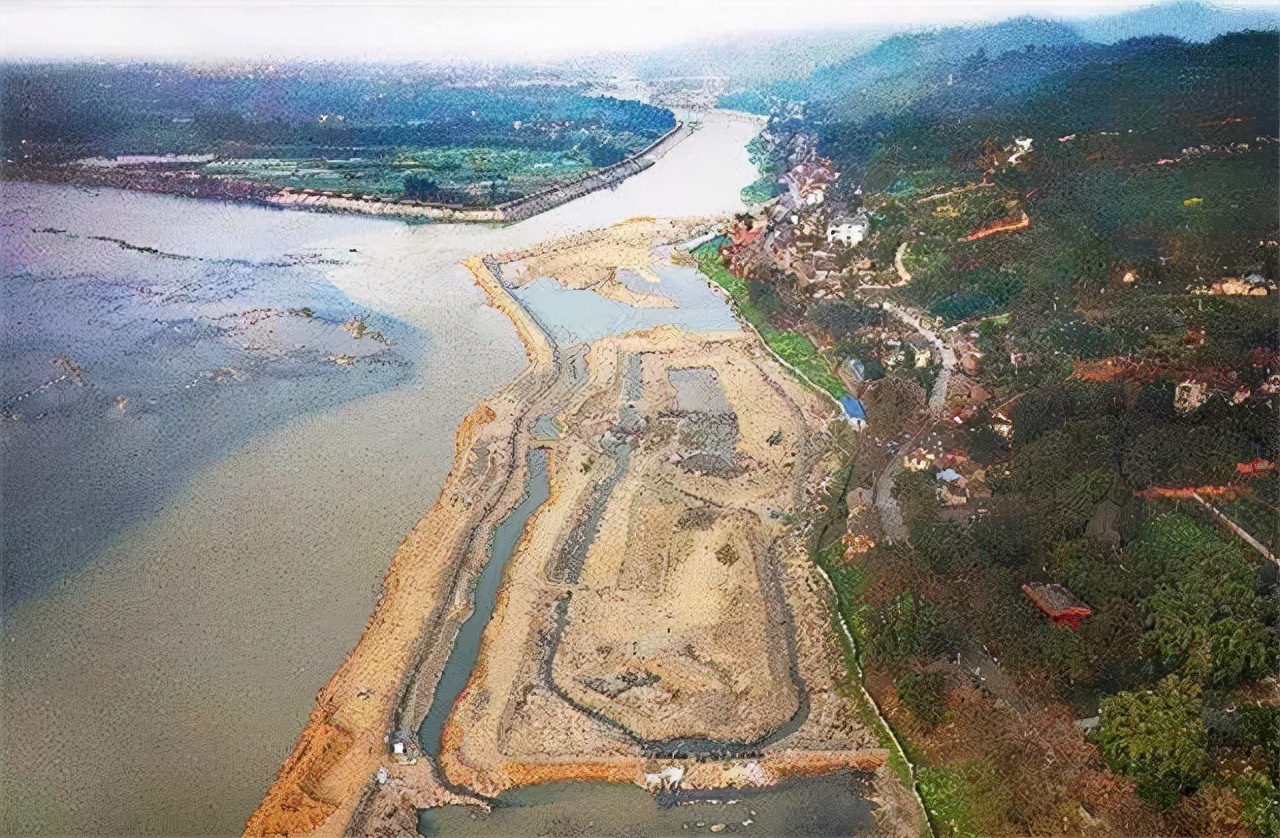 盗挖古墓被判刑,小伙盗一百多座墓被刑拘