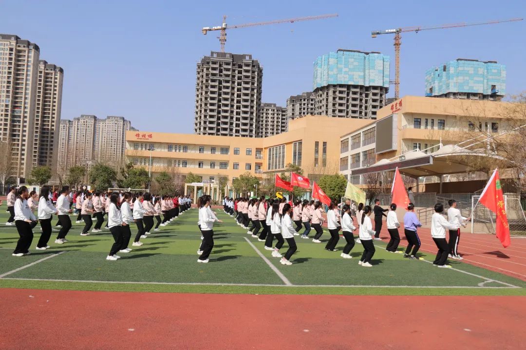 趣味运动会，精彩半边天——惠济区江山路中心学校举行三八节活动