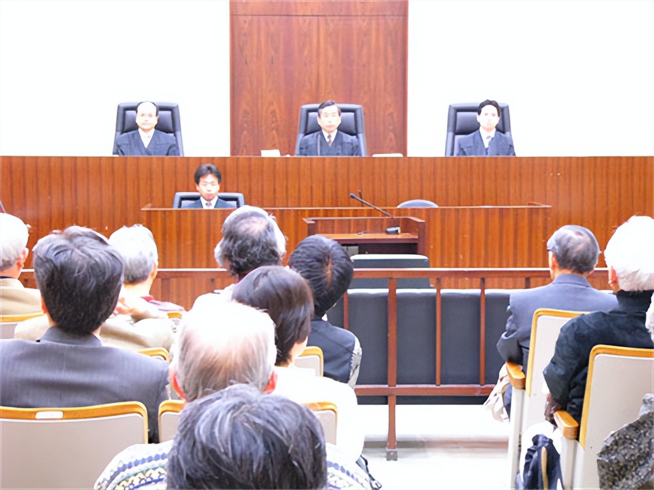 魏巍在日本犯了什么罪,魏巍日本案件审判现场