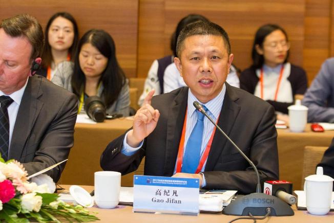 “90后”女生不靠颜值靠才华:一年进账129.879亿,拟奔赴IPO敲钟