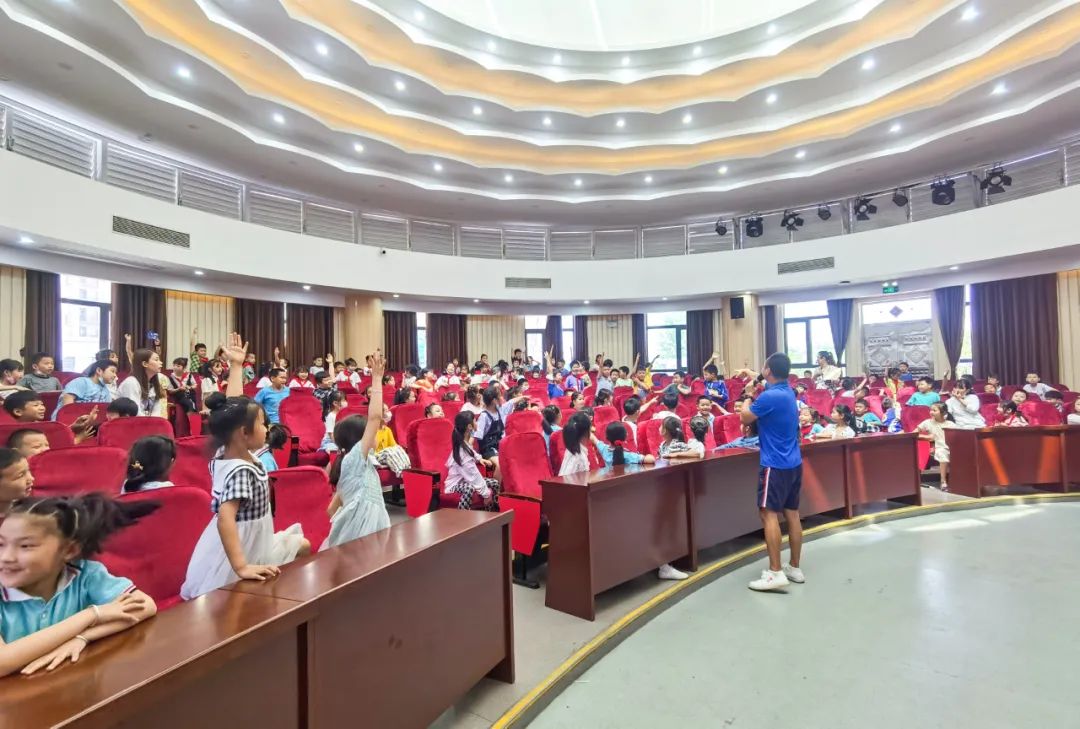 校园公益课直播预防溺水警示教育,校园公益课直播安全教育